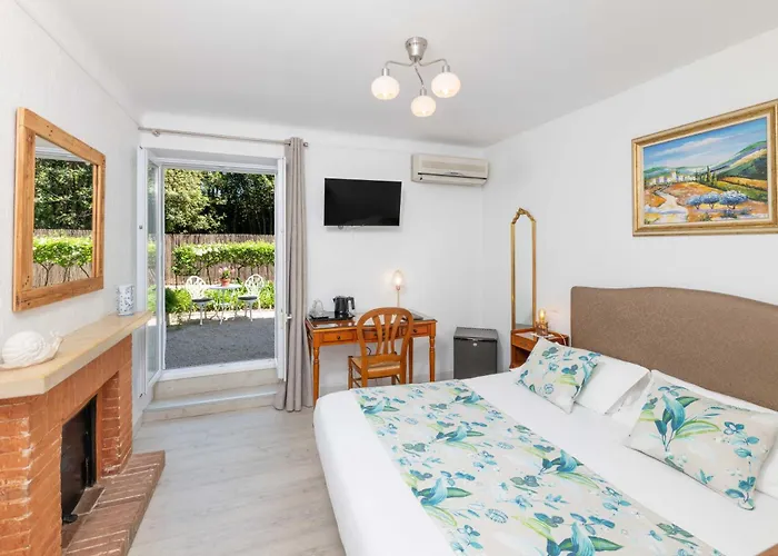 Mas Djoliba 3* Antibes