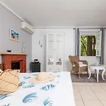 Mas Djoliba 3* Antibes
