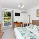 Mas Djoliba 3* Antibes