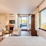 Mas Djoliba Hotel 3*