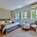 Mas Djoliba Hotel