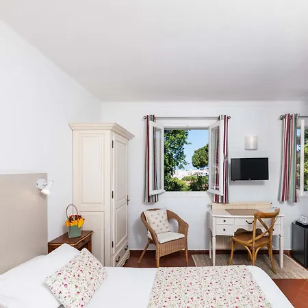 Hotel Mas Djoliba 3*