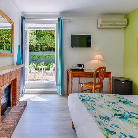Mas Djoliba Hotell