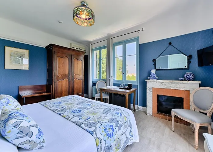 Mas Djoliba Hotell 3*