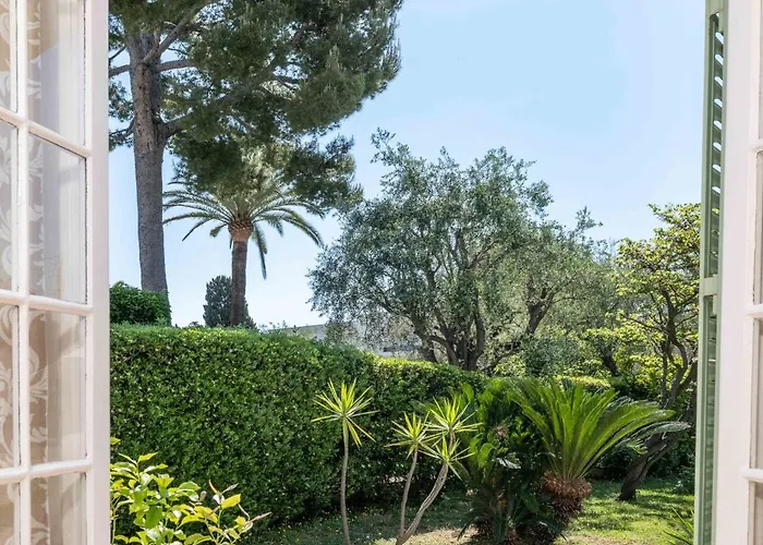 Hotell Mas Djoliba Antibes