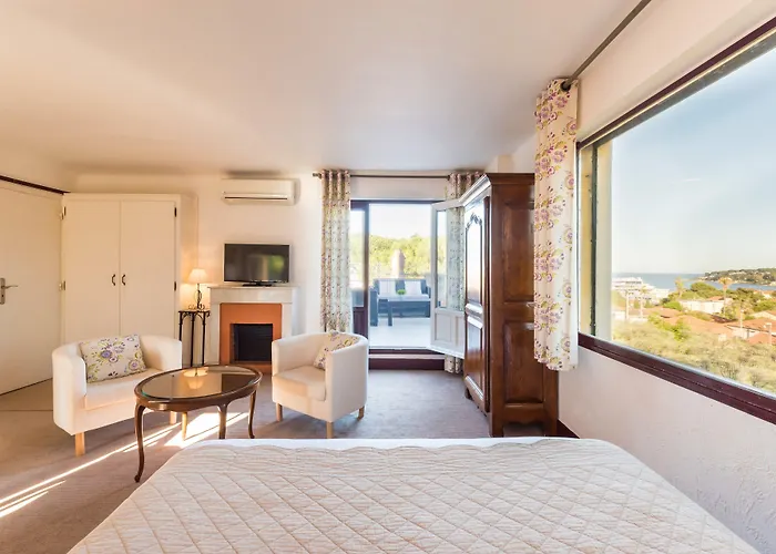 Mas Djoliba Hotell 3*