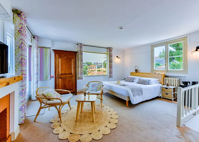 Hotell Mas Djoliba 3*