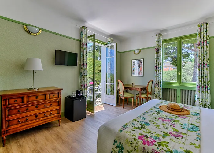 Mas Djoliba Hotell Antibes